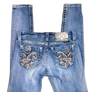 Miss Me designer Fleur De Lis signature Skinnu Jeans women’s size 28